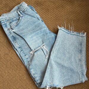 Old Navy ripped straight leg jeans 18
